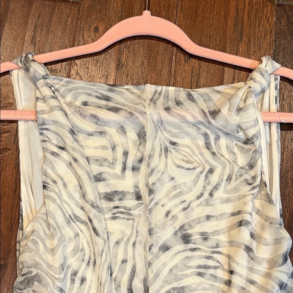 CM🩷 Jane and Delancey Zebra Print Tank Top - Cream and Gray - Picture 8 of 9